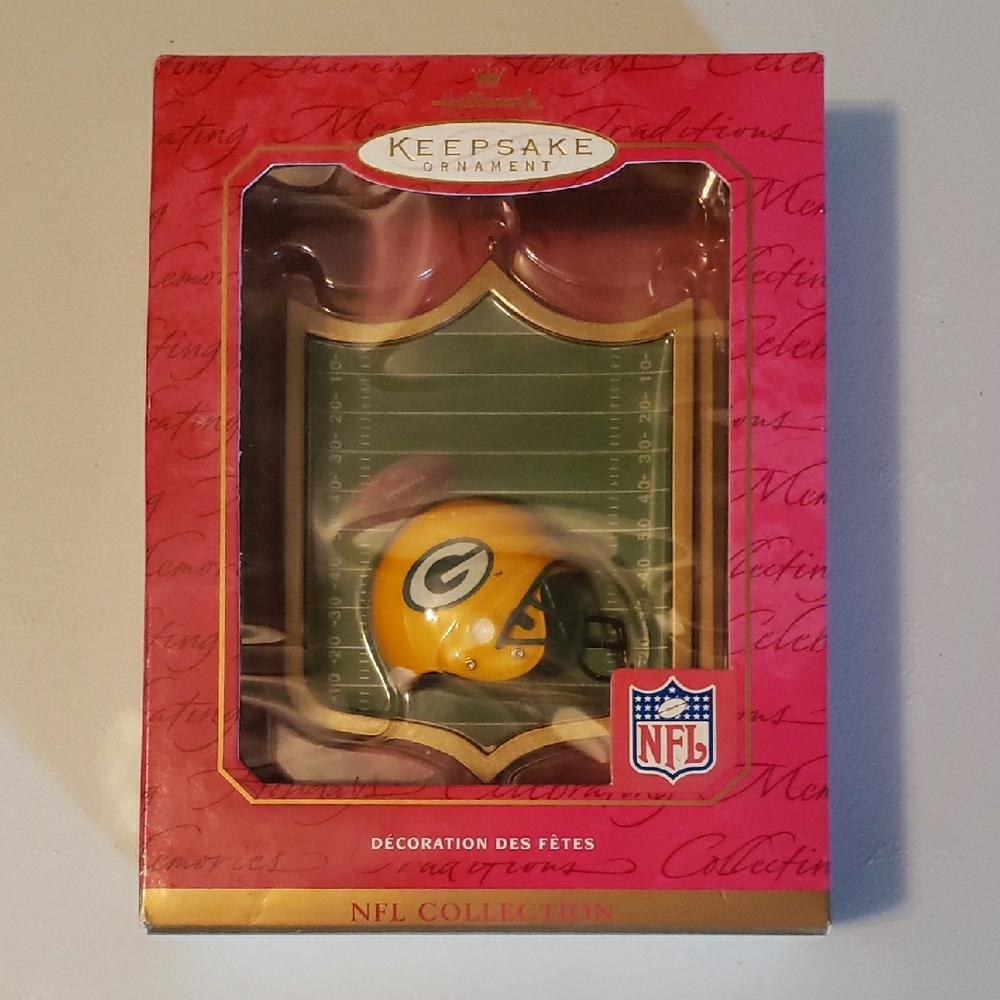 Hallmark NFL Green Bay Packers Holiday Ornament (2001)